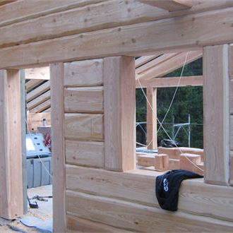 Case in legno con struttura a telaio